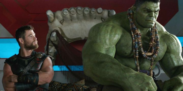 thor ragnarok review chris hemsworth thor mark ruffalo hulk
